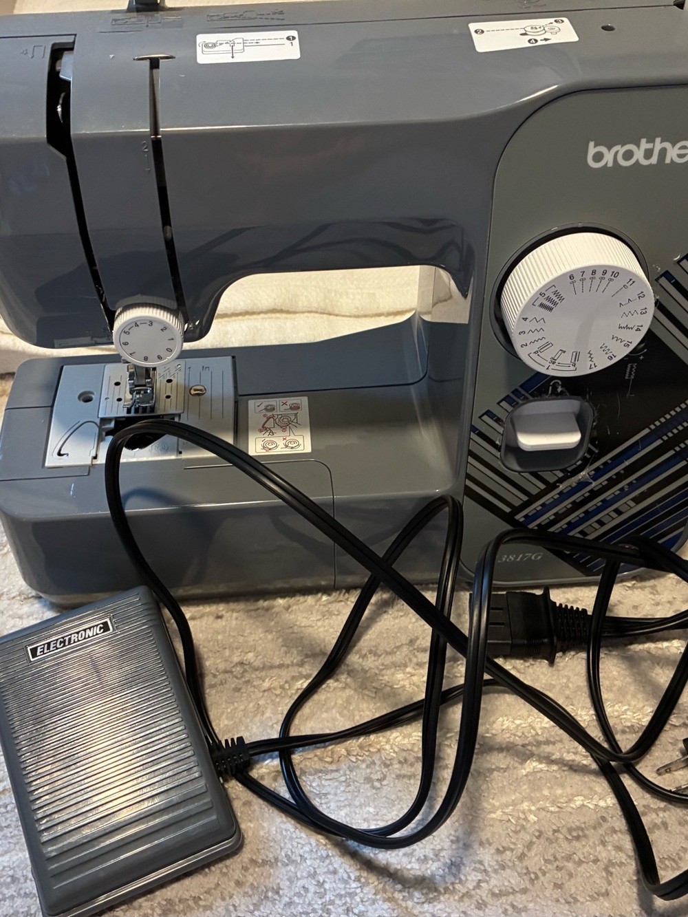 Brother LX3817G Gray Sewing Machine - Portable Home Use. Fair condition.